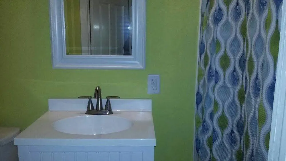 Carlas Cottage Nassau Bahamas